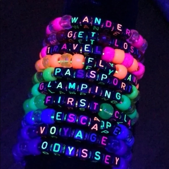 TEN Random Kandi Bracelets - Picture 6 of 6